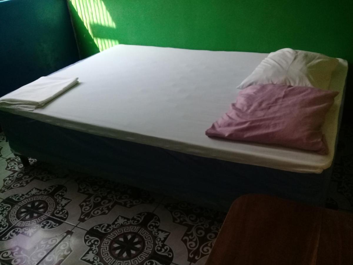 ריבאס Hostal Maria מראה חיצוני תמונה